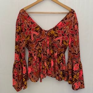 Gianni Bini Floral Cropped Swing Bell Sleeve Blouse Lace Up Back Size XS